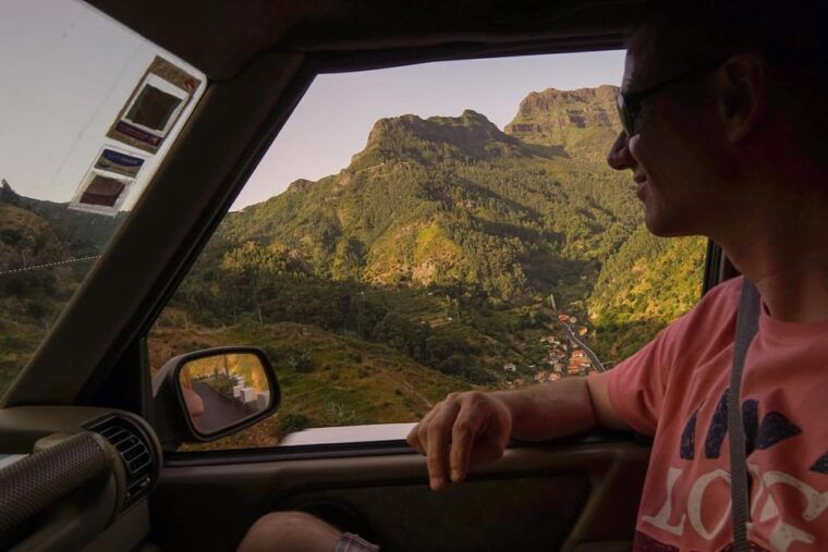 sunset-tour-pico-do-areiro-half-day-4x4-tour-3