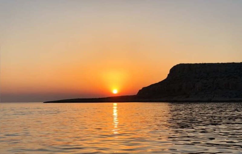 Sunset trip to blue lagoon with pizza buffet and champaine. - Booking and Arrival