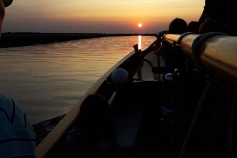 sunset-venetian-lagoon-with-prosecco