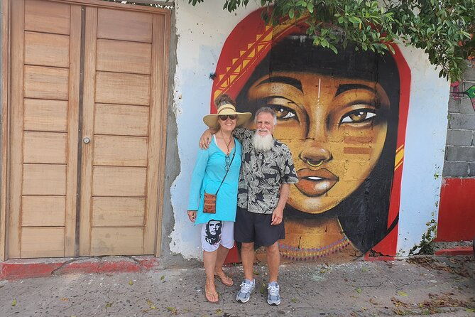 sunset-walking-tour-at-casco-viejo-el-chorrillo-and-the-fish-market