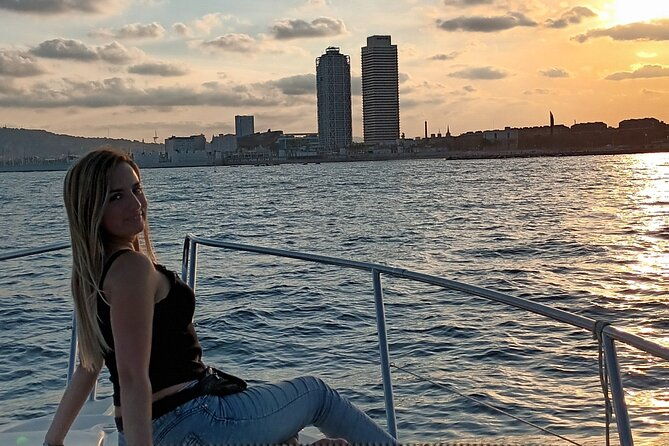 sunset-yacht-ride-in-barcelona-snacks-and-drinks