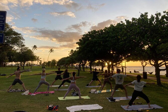 sunset-yoga-flow-at-magic-island