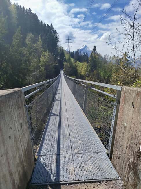 Sunset Yoga Hiking Tour - The Itinerary: From Därligen to Lake Thun’s Stunning Vistas