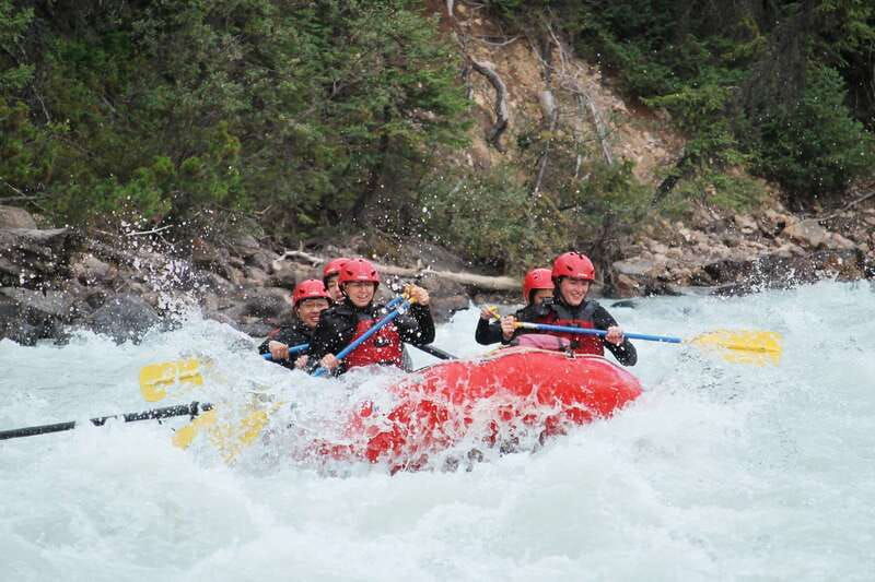 sunwapta-challenge-whitewater-rafting-in-jasper