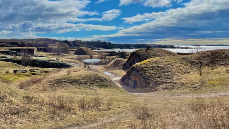 Suomenlinna tour in French with Doro - An In-Depth Look at the Suomenlinna Tour Experience