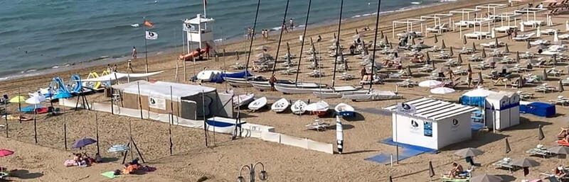 SUP lesson of approximately 1 hour at the Jesolo beach. - The Jesolo Setting and Waters