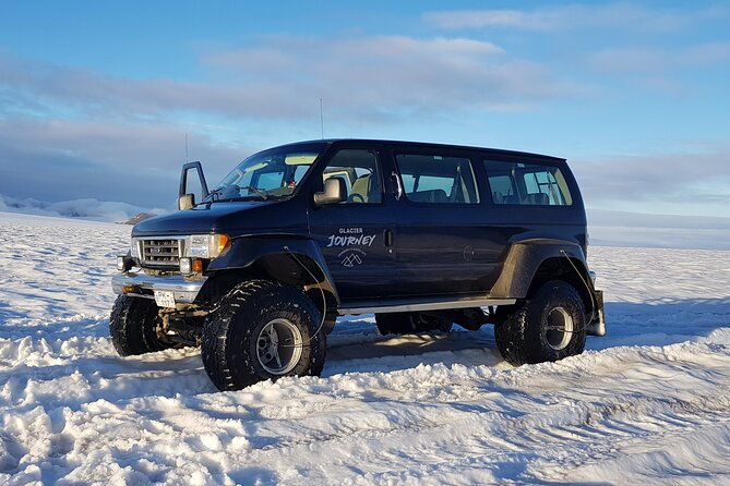 super-jeep-glacier-tour-on-vatnajokull