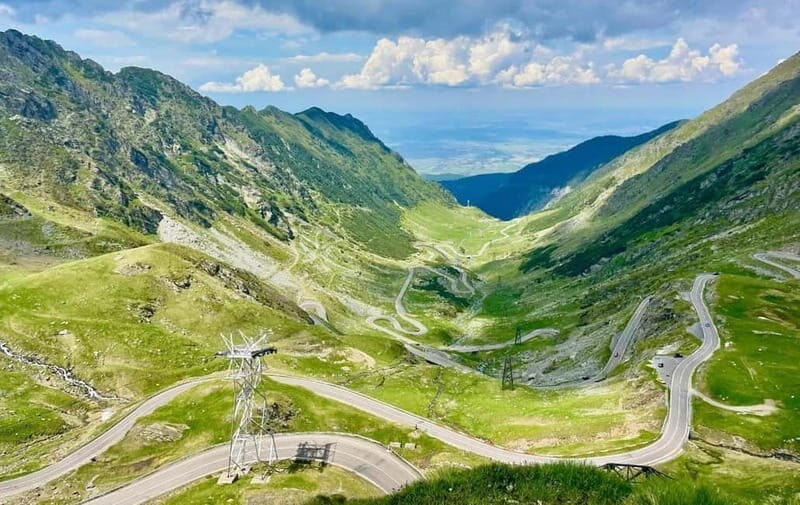 SUPER TOUR: Top Gear Road with Wild Bears Sightseeing - The Details That Make This Tour Stand Out