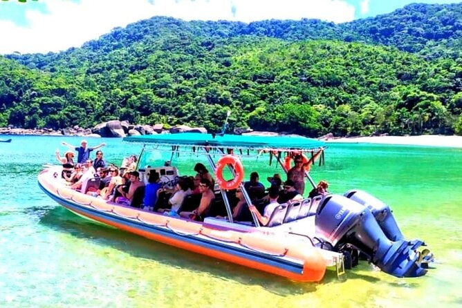 superboat-ride-to-indaiauba-and-bonete-beaches