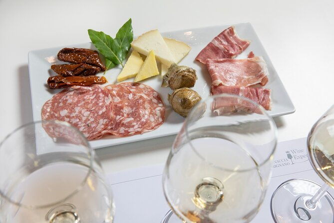 superior-wine-tasting-in-san-gimignano