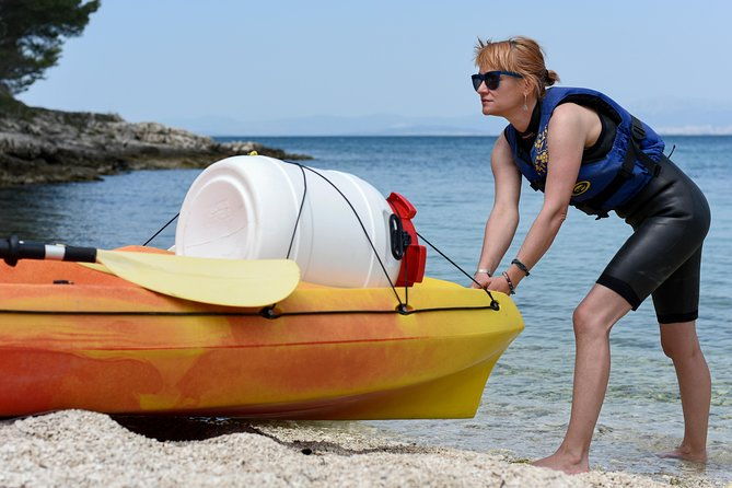 supetar-postira-kayaking
