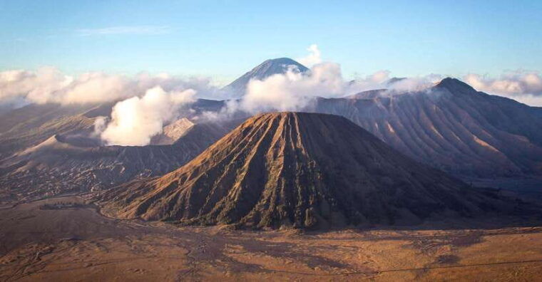 surabaya-4-days-bromo-ijen-crater-tumpak-sewu-rafting