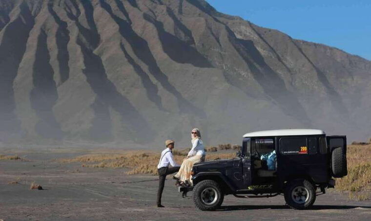 surabaya-4-days-bromo-ijen-crater-tumpak-sewu-rafting