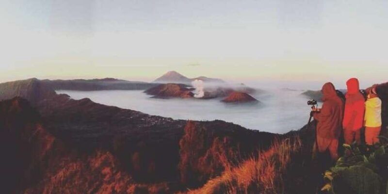 surabaya-4-days-mt-bromo-ijen-sukamade-turtle-drop-bali
