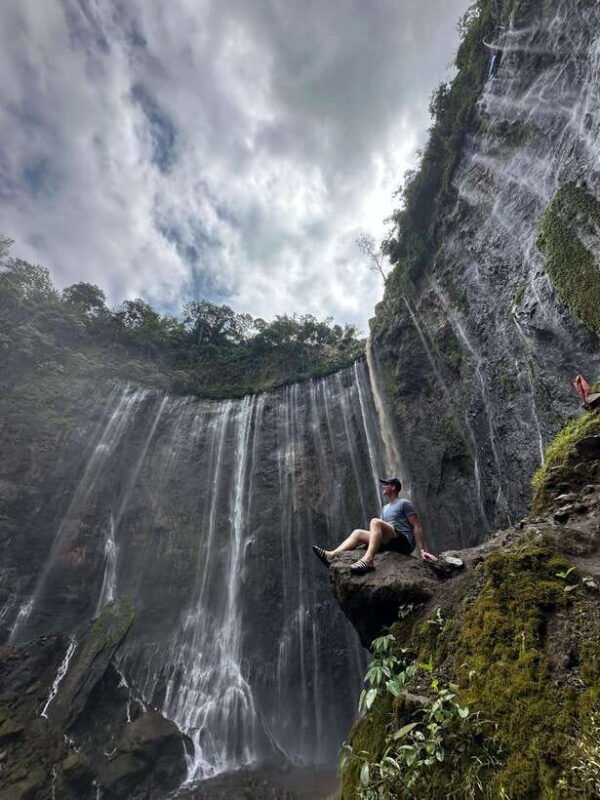 surabaya-malang-budget-friendly-tumpak-sewu-waterfall-tour