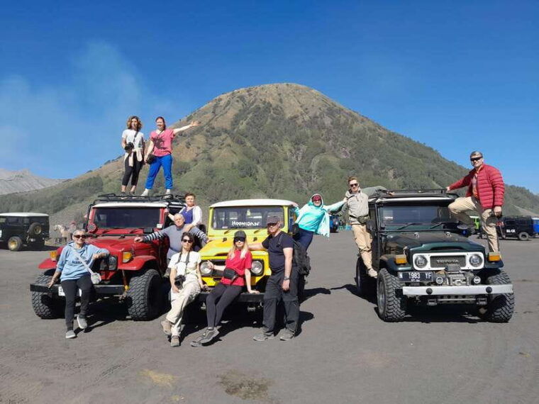surabaya-or-malang-tumpak-sewu-waterfall-shared-guided-tour