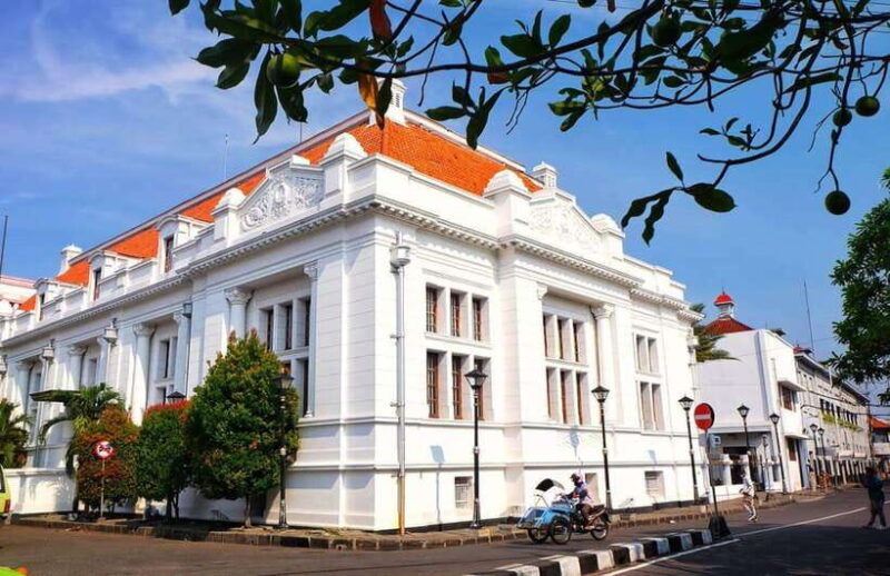 surabaya-shore-tours-trowulan-and-surabaya-sight-seeing