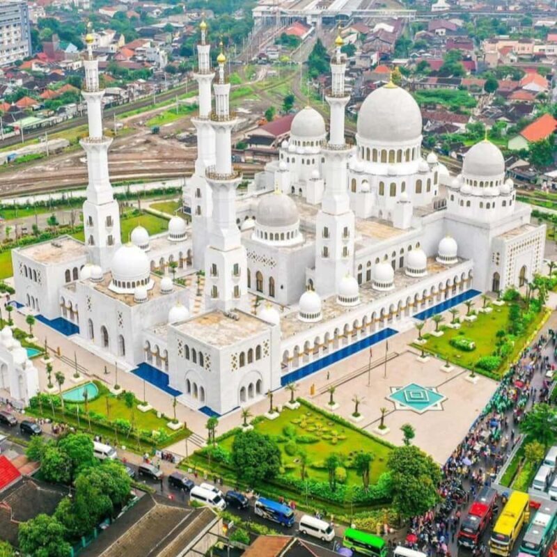 Surakarta : Full-Day Highlights Tour  All Inclusive - What Makes This Tour Stand Out?