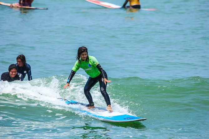surf-class-in-lima-peru