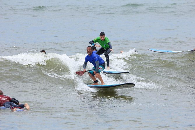 surf-class-in-lima-peru