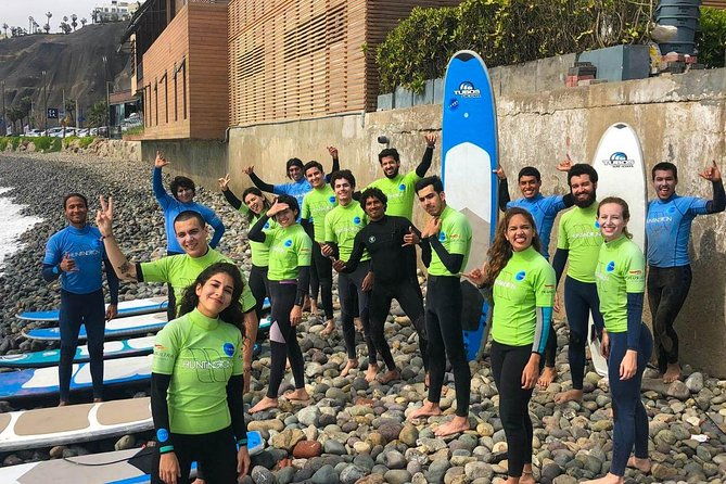 surf-class-in-lima-peru