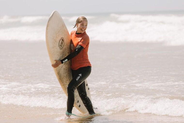 surf-gear-rental-in-caparica