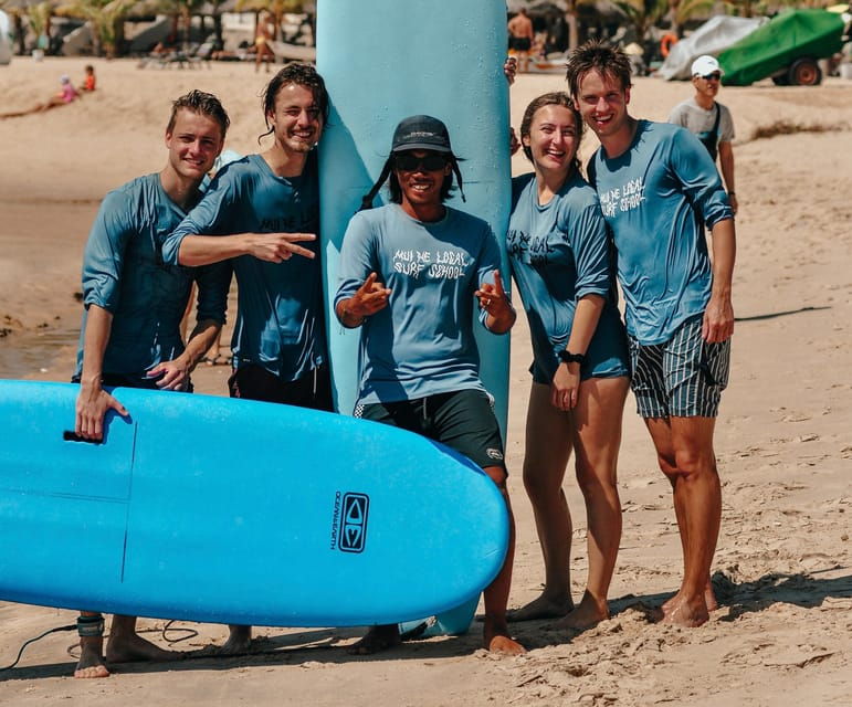 surf-in-vietnam-with-a-local