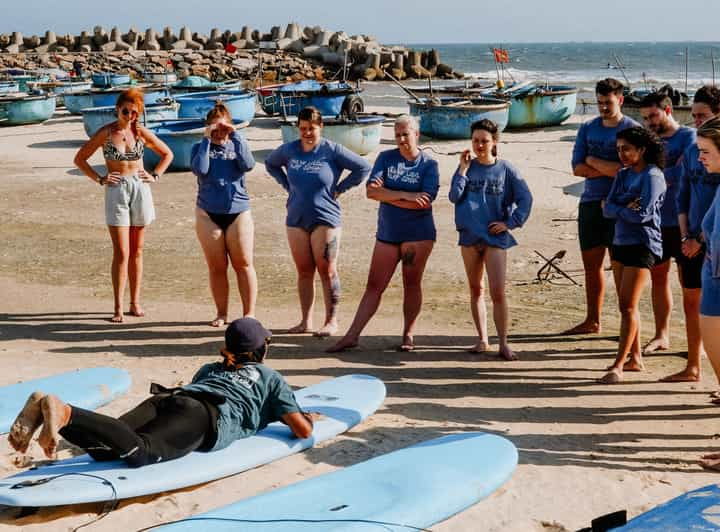 surf-in-vietnam-with-a-local