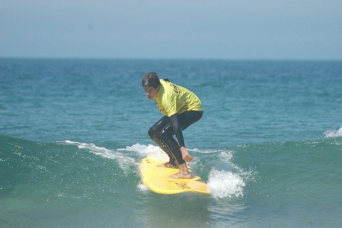 surf-lesson-in-costa-da-caparica