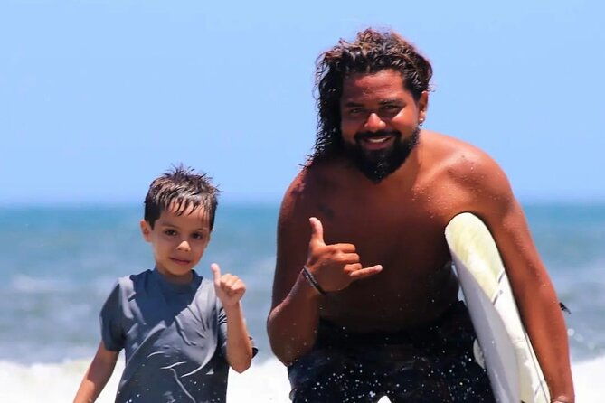 surf-lesson-in-tamarindo-private-and-group