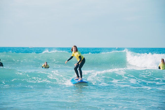 surf-lesson-with-transfer