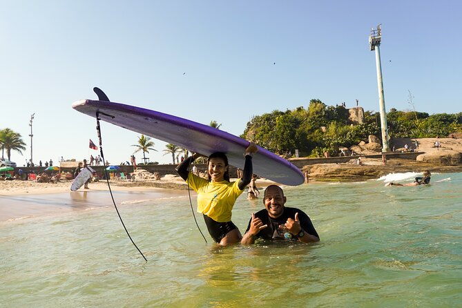 surf-lessons-at-arpoador-in-ipanema