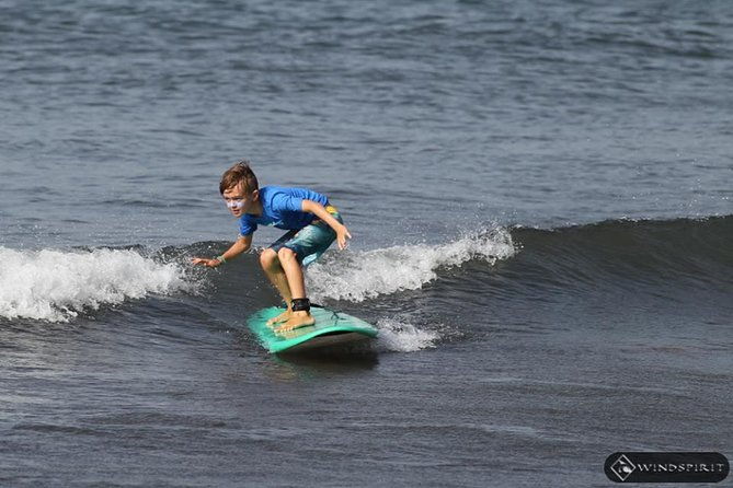 surf-lessons-at-el-medano-beach