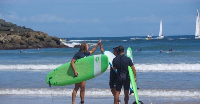 surf-lessons-in-bidart-biarritz-all-equipment-included