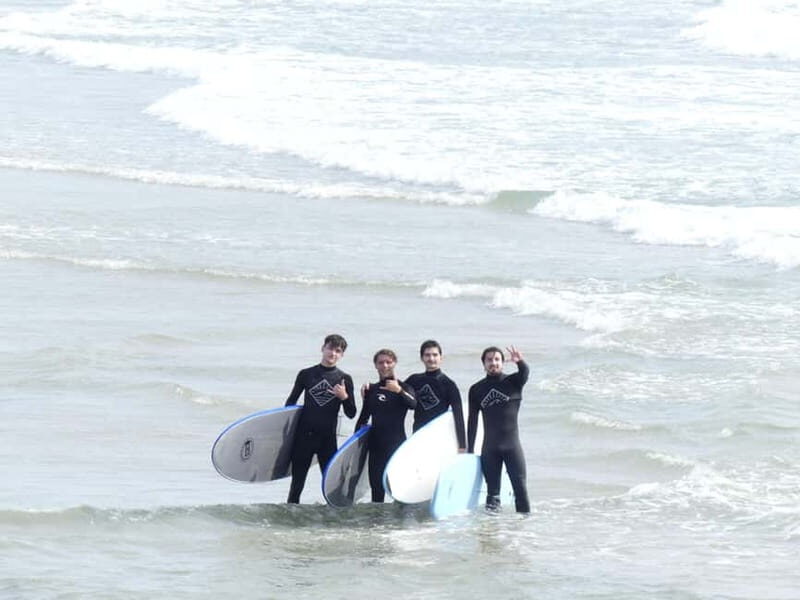 Surf lessons in Figueira da Foz - An In-Depth Look at Surf Lessons in Figueira da Foz