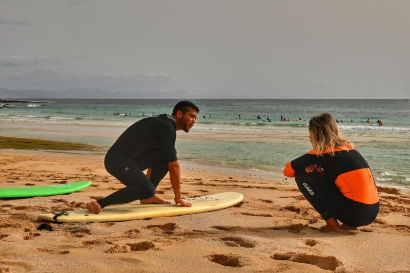 surf-lessons-in-fuerteventura-corralejo