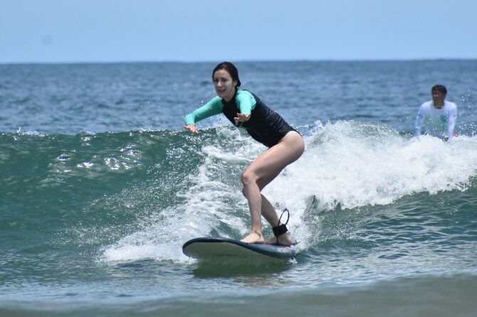 surf-lessons-in-tamarindo