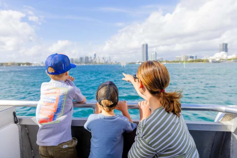 Surfers Paradise: 2-Hour Gold Coast Sightseeing Cruise - Key Points