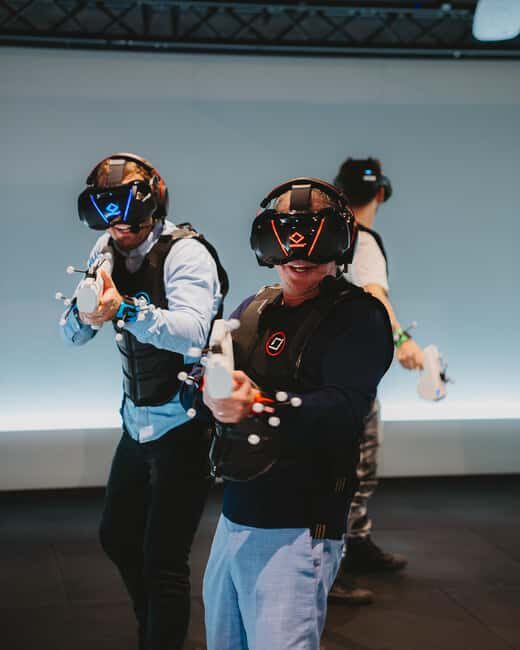 Surfers Paradise: Sandbox Virtual Reality Experience - FAQs
