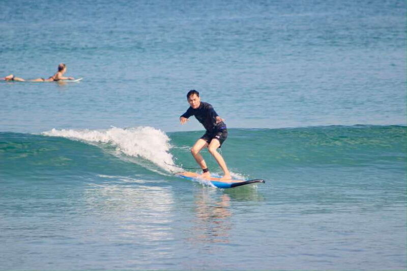 surfing-class-for-beginners-legian-beach-bali