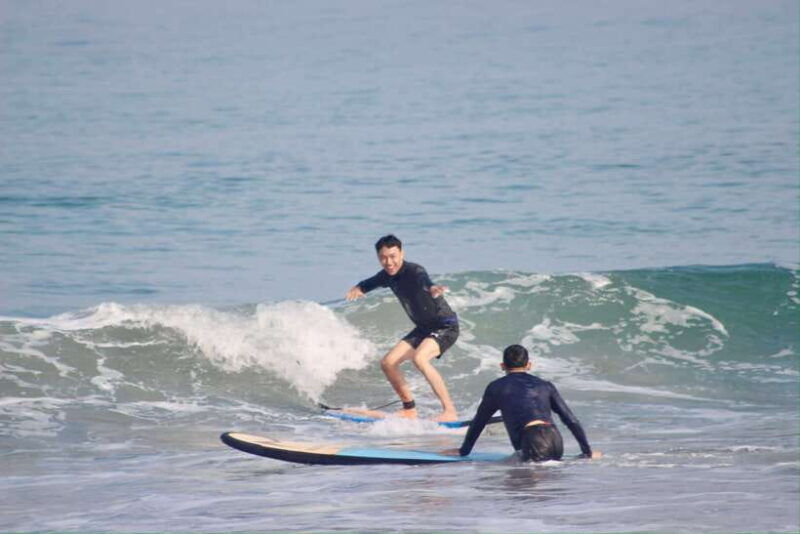 surfing-class-for-beginners-legian-beach-bali