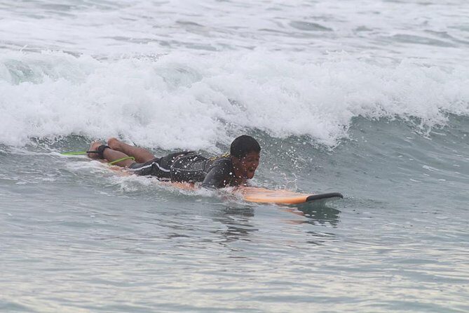 Surfing in Weligama - Exploring the Surfing Experience in Weligama