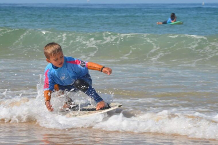 surfing-lessons-guiding
