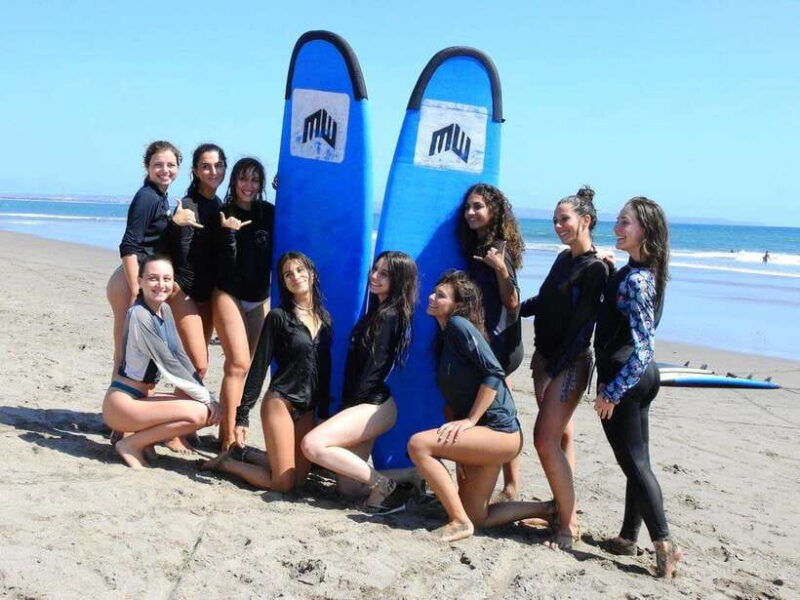 surfing-lessons-with-kuwen