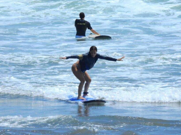 surfing-lessons-with-kuwen