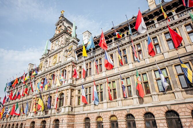 surprise-walk-of-antwerp-with-a-local