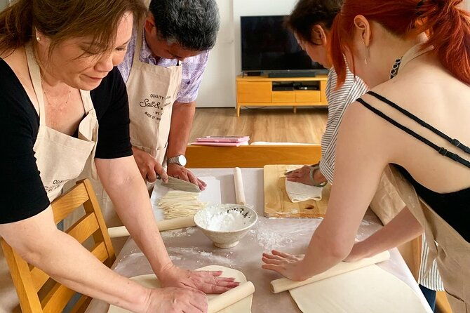 sushi-gyoza-udon-tempura-making-experience-at-home-in-yokohama