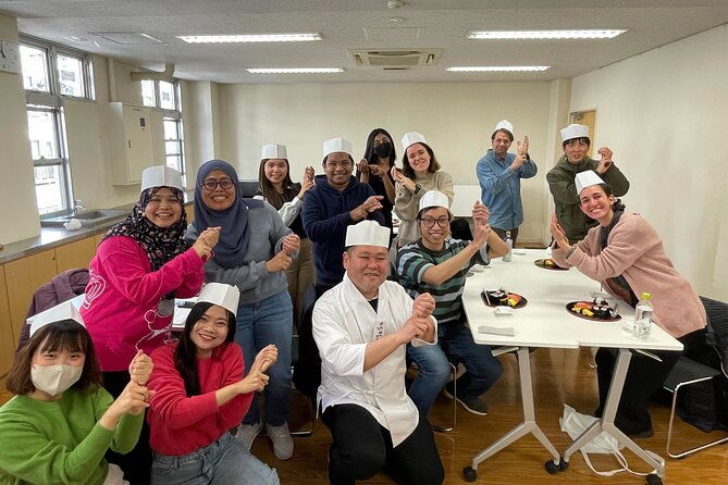 sushi-making-class-in-tsukiji-fish-market-with-pro-sushi-chef