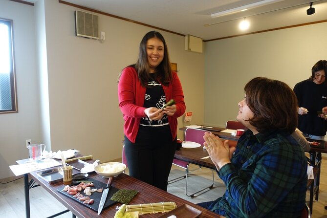 sushi-making-experience-with-a-sushi-chef