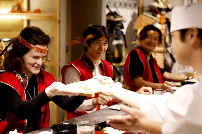 sushi-making-in-an-interactive-samurai-experiencejin-asakusa
